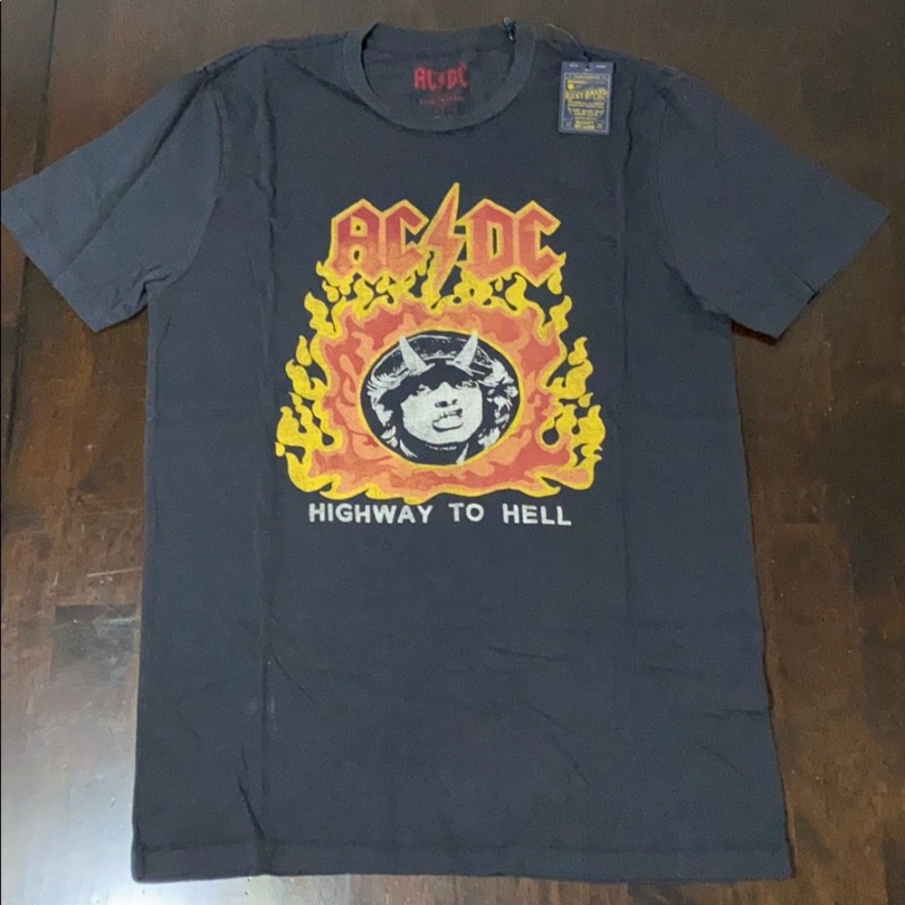 NEW! Lucky Brand AC/DC graphic Tee Size S